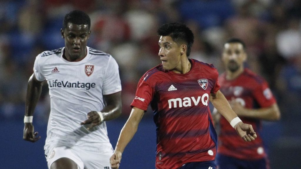 RSL uses second-half goal to tie FC Dallas&nbsp;1-1