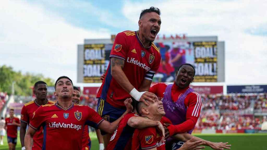 RSL clinches playoff spot with 3-1 win over&nbsp;Portland