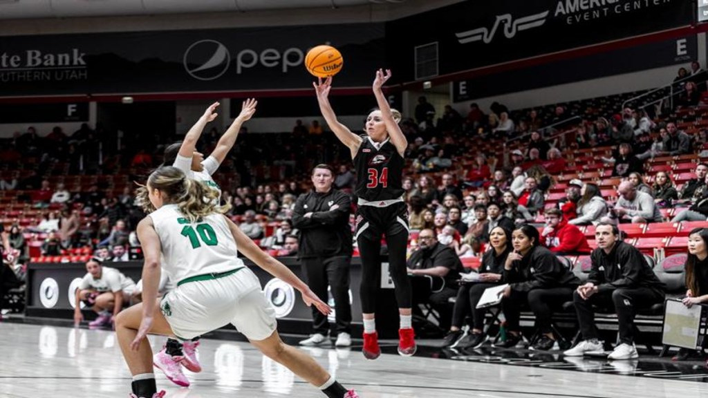 Lady Thunderbirds Look to Stay Hot at&nbsp;UT-Arlington