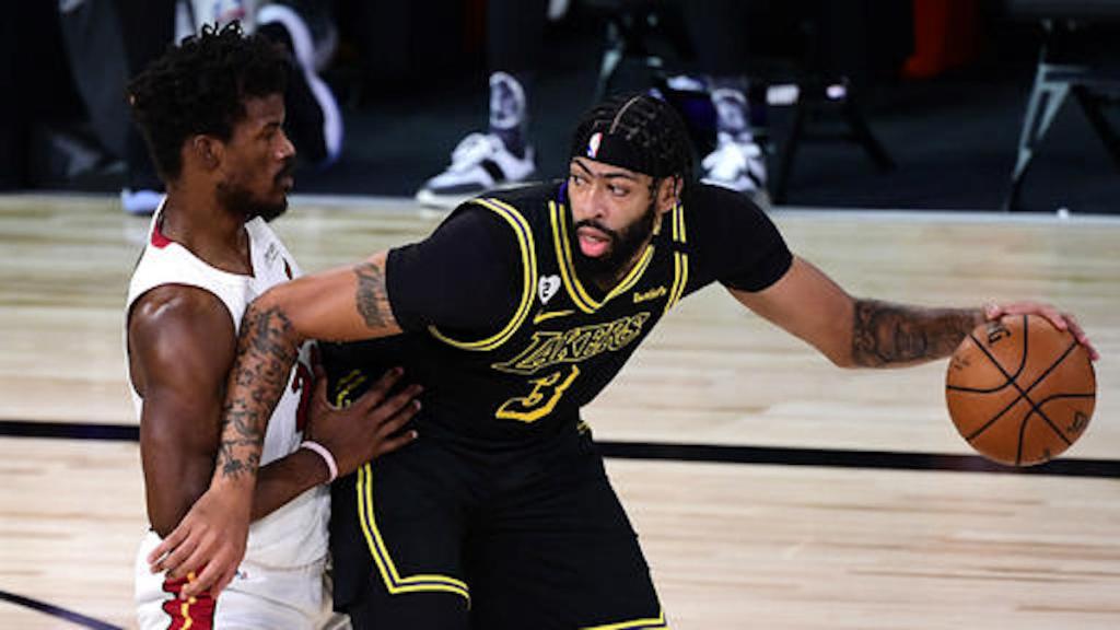 NBA Finals Recap: Heat win crucial game&nbsp;three