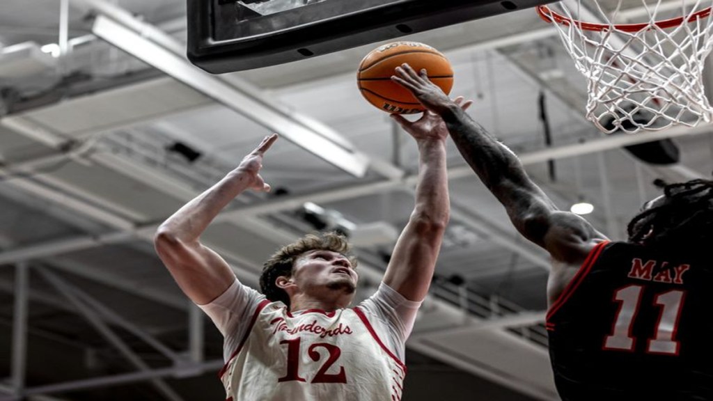 Big Win T-Birds; SUU Ends SFA’s Conference Winning&nbsp;Streak