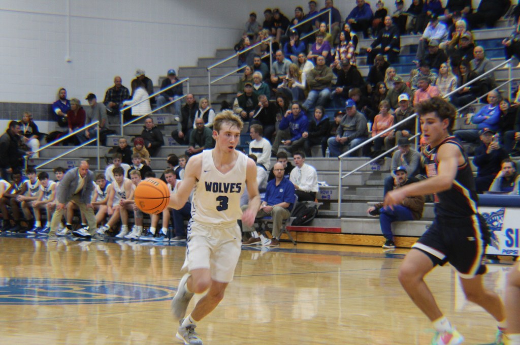 Region 1 Boys Basketball non-region recap; Roy Royals region 2&nbsp;preview