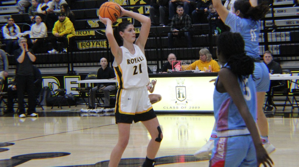 High school girls basketball: Roy Royals survive Granger Lancers late rally and win&nbsp;40-39