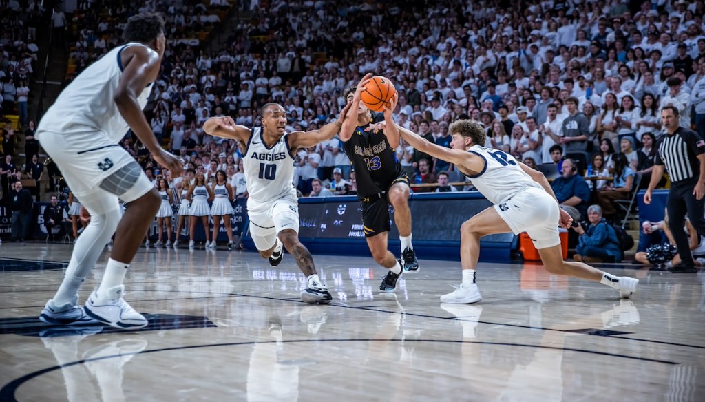USU stays atop the Mountain West Standings with Demolishing of San Jose&nbsp;State