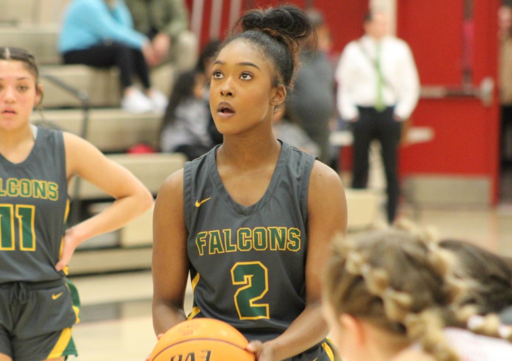 Clearfield Falcons Xiyah Yarbrough battles to be the&nbsp;best