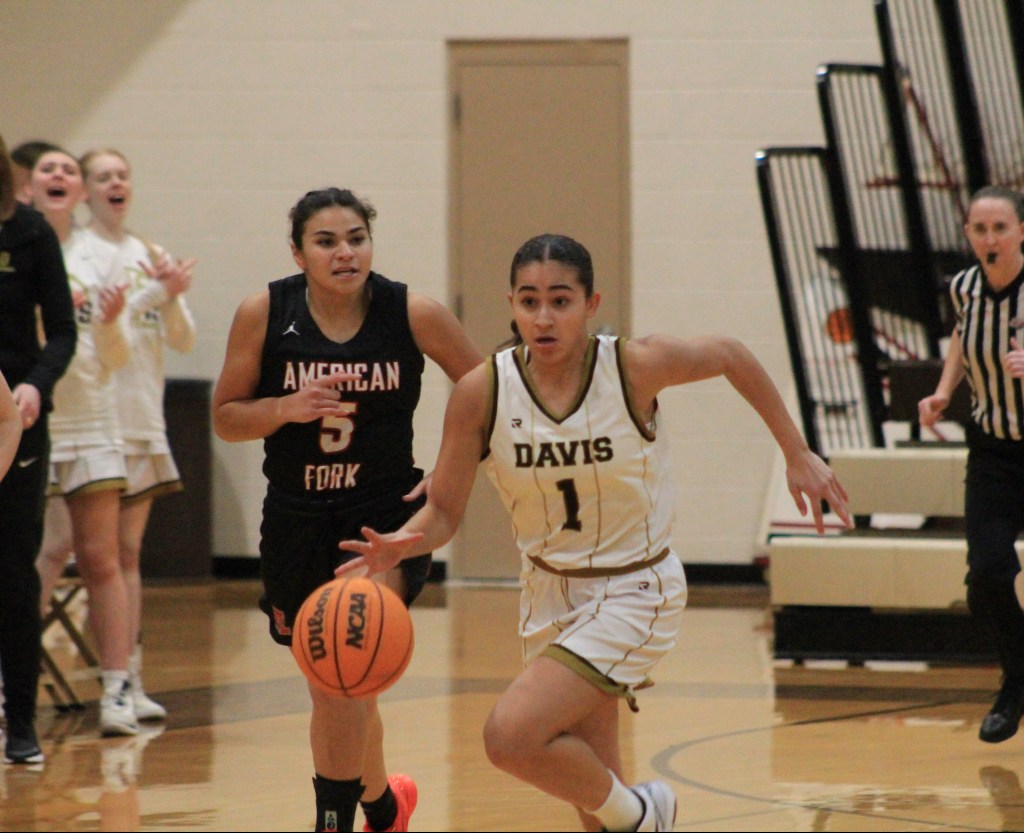 Davis Darts run past American Fork Cavemen in Playoff&nbsp;Matchup