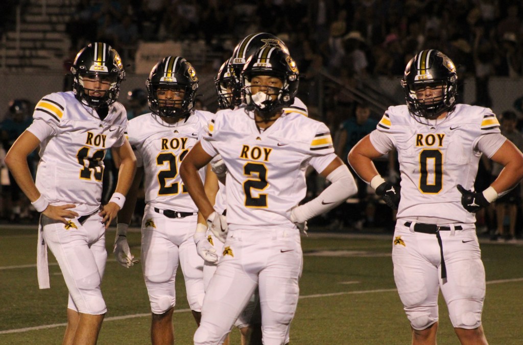 Roy Royals blaze past the Farmington Phoenix&nbsp;38-14