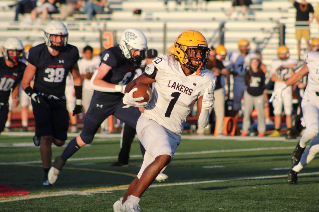 Bonneville Lakers outlast the Woods Cross Wildcats&nbsp;32-29