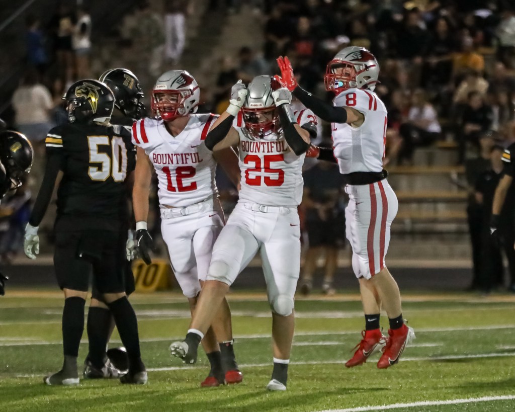 Bountiful Redhawks stun the Roy Royals&nbsp;42-35