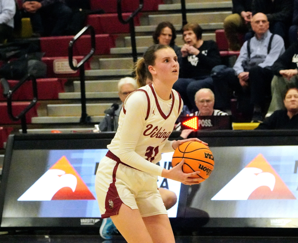 Vikings Triumph: Mara Mickelson Leads Playoff Win Over&nbsp;Lakers