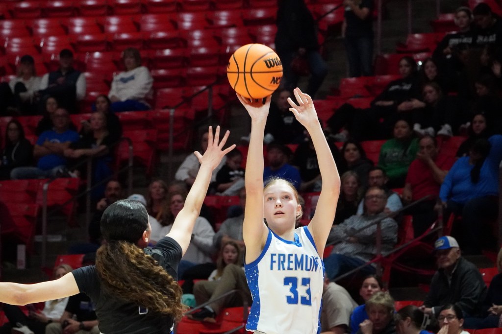 Girls Basketball Preview: Fremont Silverwolves, a new region, familiar&nbsp;ambitions