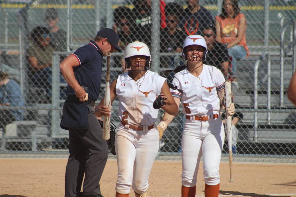 Softball: Longhorns shake up 5A with back‑to‑back wins over top‑five&nbsp;teams