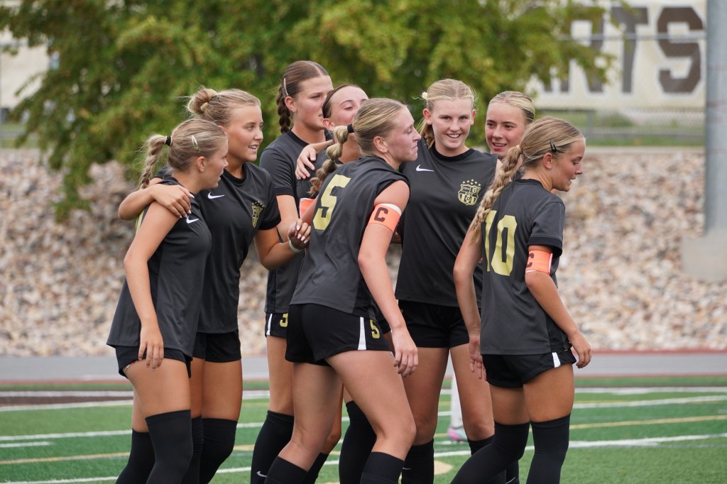 Girls’ Soccer Preview: Davis Darts